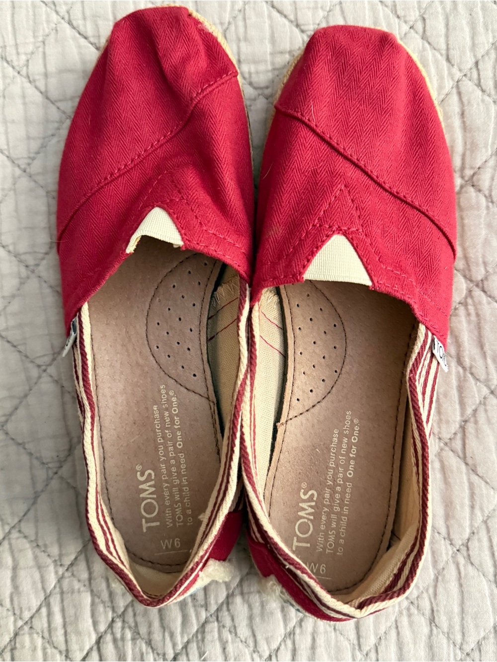 TOMS red and cream espadrilles, Size 6. NWOT.